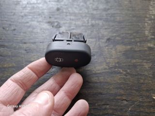 bontott RENAULT THALIA Központizár Kapcsoló