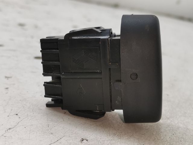 bontott RENAULT THALIA Központizár Kapcsoló