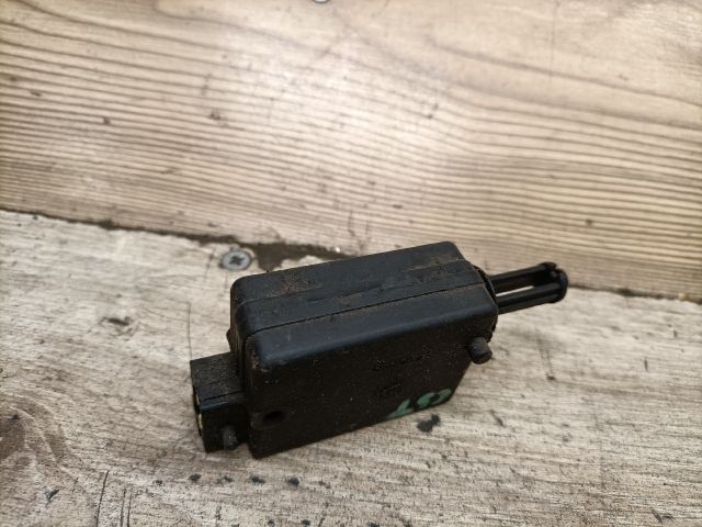 bontott RENAULT THALIA Központizár Motor Csomagtérajtó