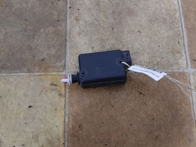 bontott RENAULT THALIA Központizár Motor Csomagtérajtó