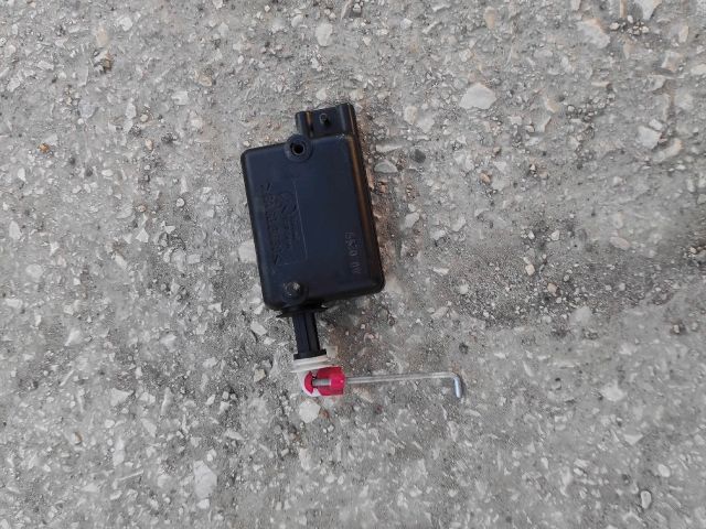 bontott RENAULT THALIA Központizár Motor Csomagtérajtó