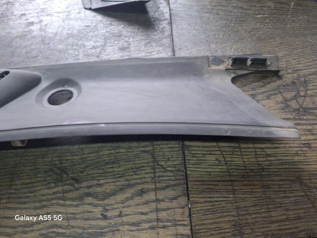 bontott RENAULT THALIA Levélrács