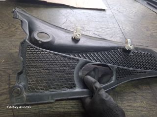 bontott RENAULT THALIA Levélrács