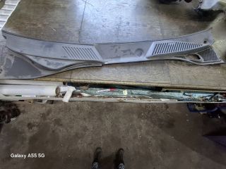 bontott RENAULT THALIA Levélrács