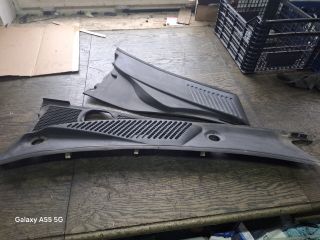 bontott RENAULT THALIA Levélrács