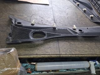 bontott RENAULT THALIA Levélrács