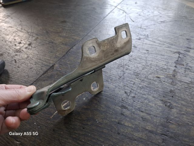 bontott RENAULT THALIA Motorháztető Bal Zsanér