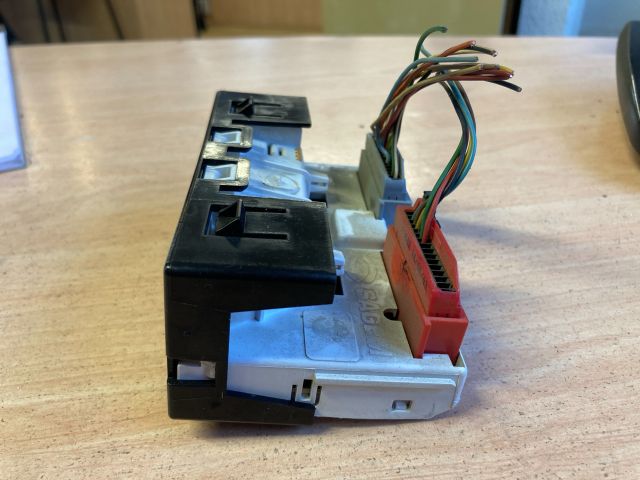 bontott RENAULT THALIA Multifunkciós Kijelző