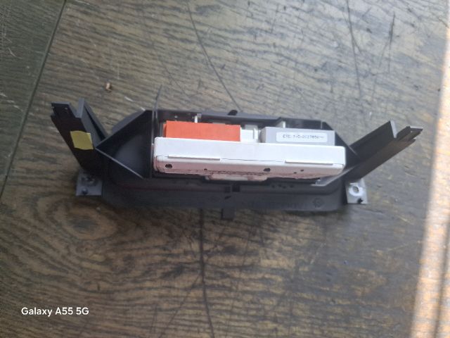 bontott RENAULT THALIA Multifunkciós Kijelző