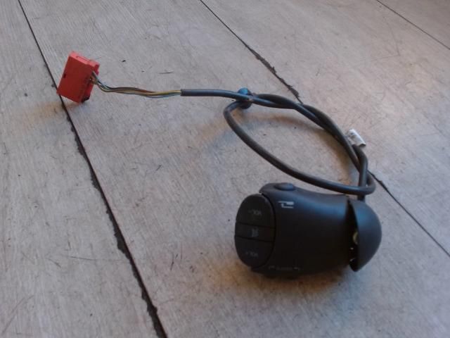 bontott RENAULT THALIA Rádió / CD Kapcsoló