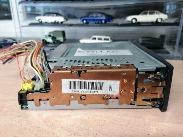 bontott RENAULT THALIA Rádió / CD