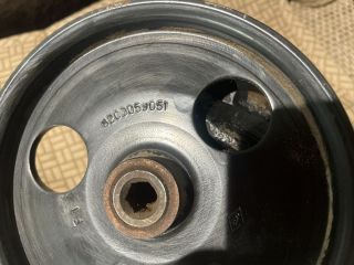 bontott RENAULT THALIA Szervó Szivattyú Szíjtárcsa