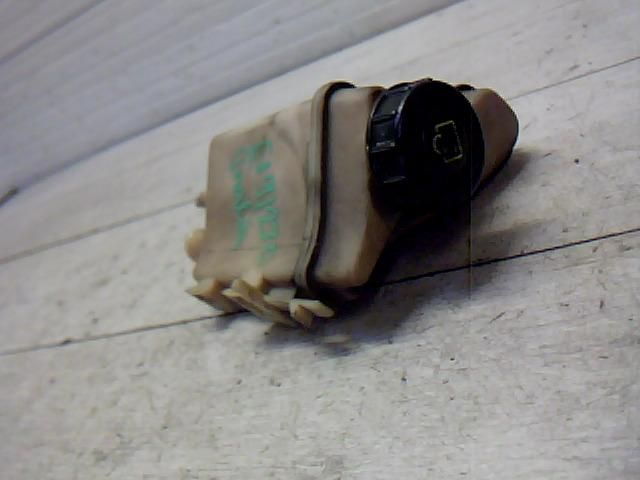 bontott RENAULT THALIA Szervóolaj Tartály