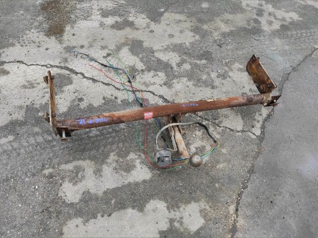 bontott RENAULT THALIA Vonóhorog