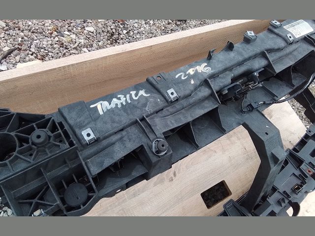 bontott RENAULT TRAFIC Homlokfal (Üres lemez)