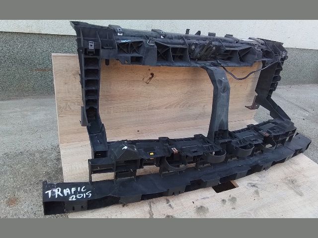 bontott RENAULT TRAFIC Homlokfal (Üres lemez)