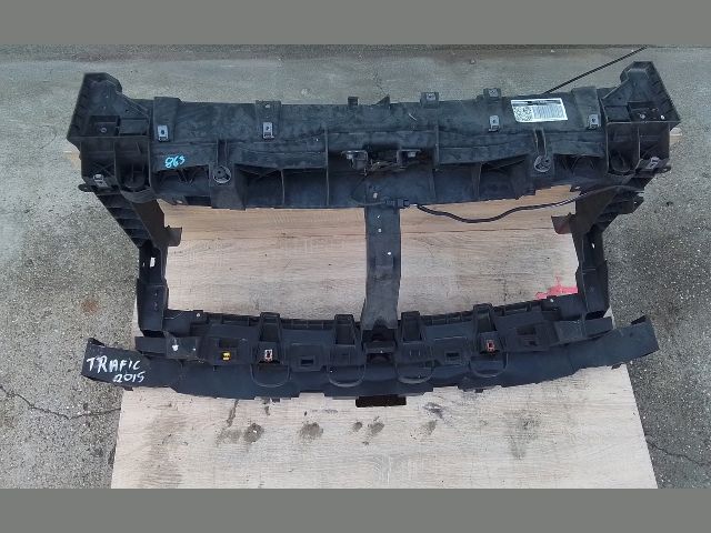 bontott RENAULT TRAFIC Homlokfal (Üres lemez)