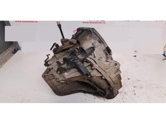 bontott RENAULT TRAFIC Váltó (Mechanikus)