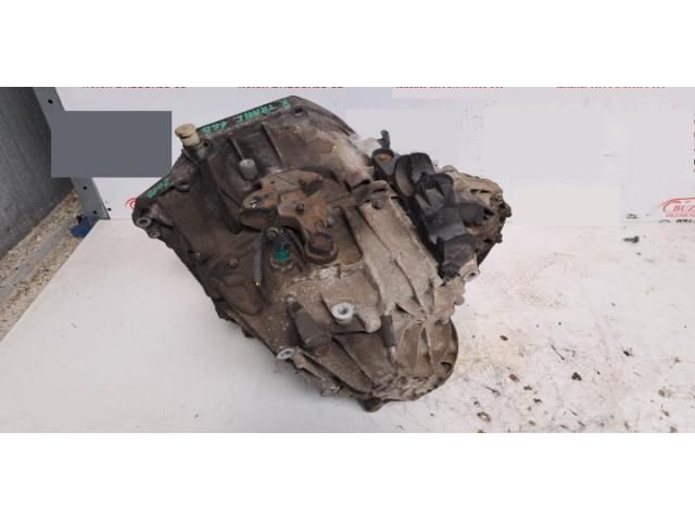 bontott RENAULT TRAFIC Váltó (Mechanikus)