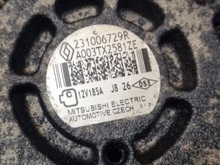 bontott RENAULT TRAFIC Generátor