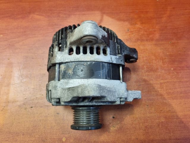 bontott RENAULT TRAFIC Generátor