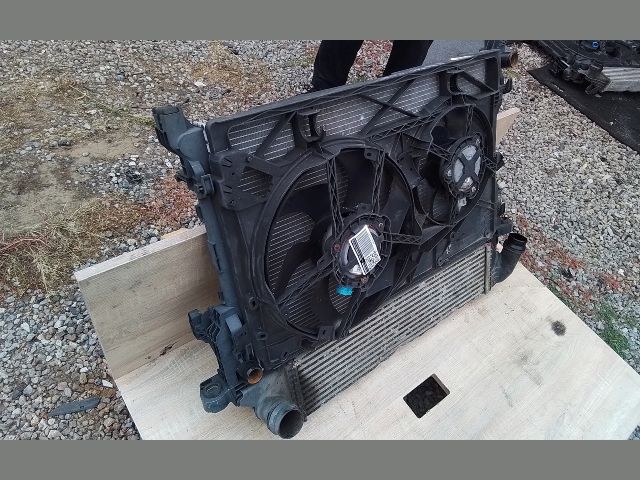 bontott RENAULT TRAFIC Hűtő Ventilátor(ok), Radiátor(ok) Szett
