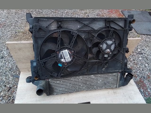 bontott RENAULT TRAFIC Hűtő Ventilátor(ok), Radiátor(ok) Szett