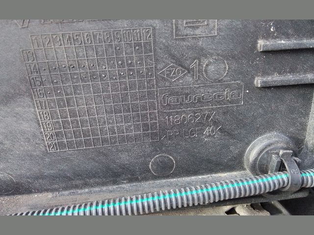 bontott RENAULT TRAFIC Hűtő Ventilátor(ok), Radiátor(ok) Szett