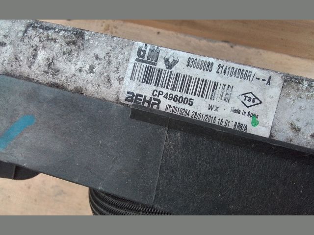 bontott RENAULT TRAFIC Hűtő Ventilátor(ok), Radiátor(ok) Szett