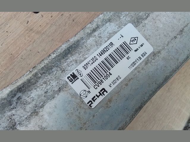 bontott RENAULT TRAFIC Hűtő Ventilátor(ok), Radiátor(ok) Szett