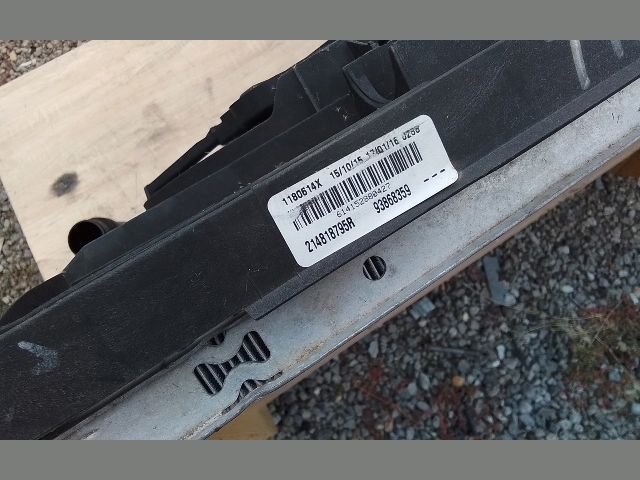 bontott RENAULT TRAFIC Hűtő Ventilátor(ok), Radiátor(ok) Szett