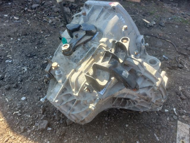 bontott RENAULT TRAFIC Váltó (Mechanikus)