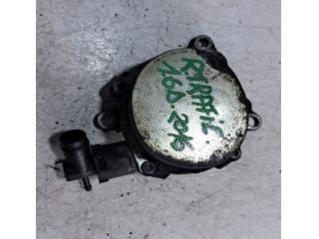 bontott RENAULT TRAFIC Vákumpumpa