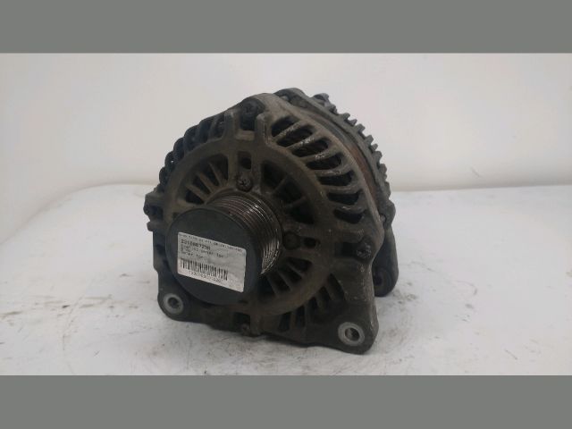 bontott RENAULT TRAFIC Generátor