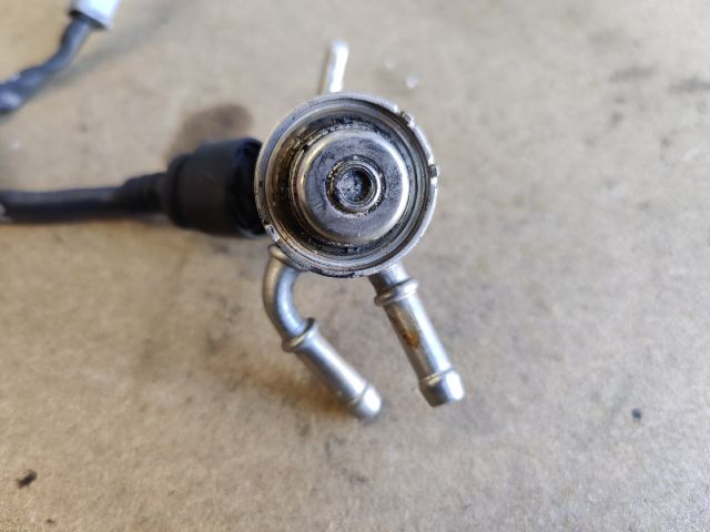 bontott RENAULT TRAFIC AdBlue Befecskendező Egység