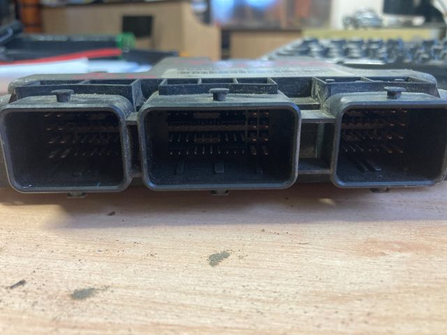 bontott RENAULT TRAFIC Motorvezérlő