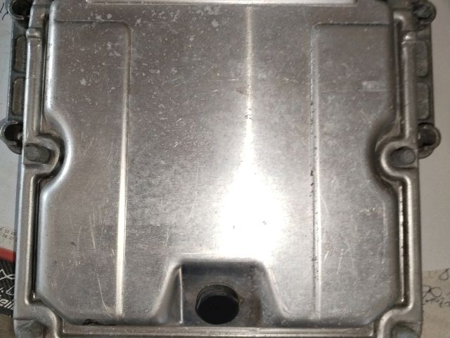 bontott RENAULT TRAFIC Motorvezérlő