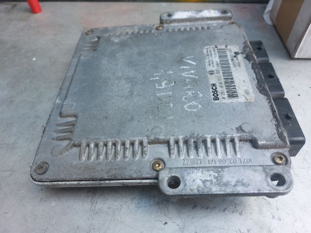 bontott RENAULT TRAFIC Motorvezérlő