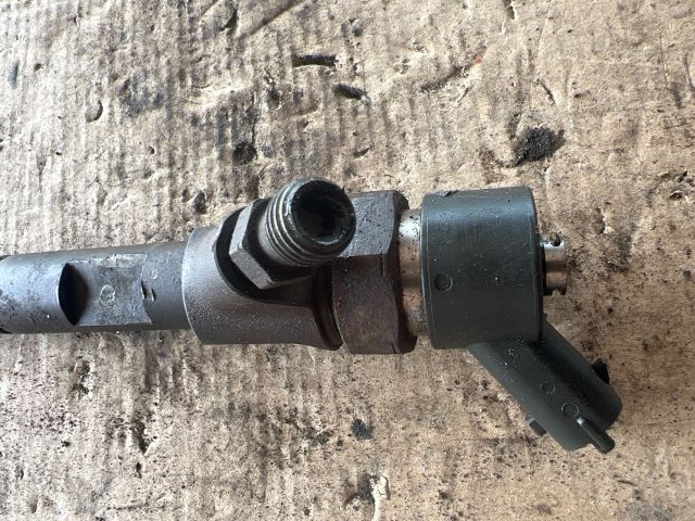 bontott RENAULT TRAFIC Porlasztó (1 db)