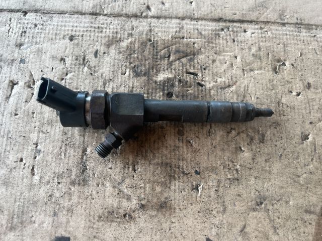 bontott RENAULT TRAFIC Porlasztó (1 db)