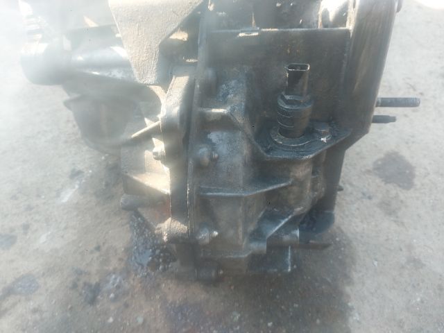 bontott RENAULT TRAFIC Váltó (Mechanikus)