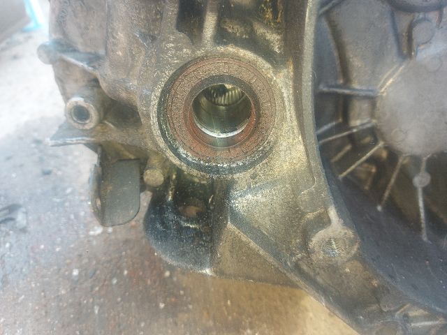 bontott RENAULT TRAFIC Váltó (Mechanikus)