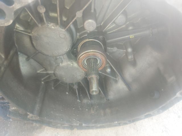 bontott RENAULT TRAFIC Váltó (Mechanikus)