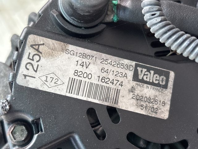 bontott RENAULT TRAFIC Generátor