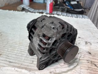 bontott RENAULT TRAFIC Generátor