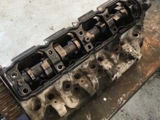 bontott RENAULT TRAFIC Hengerfej