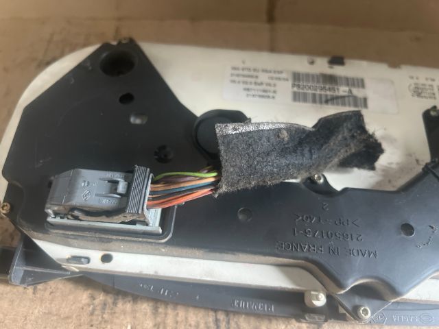 bontott RENAULT TRAFIC Kilométeróra