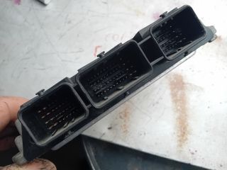 bontott RENAULT TRAFIC Motorvezérlő