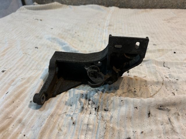 bontott RENAULT TRAFIC Nagynyomású Szivattyú Bak