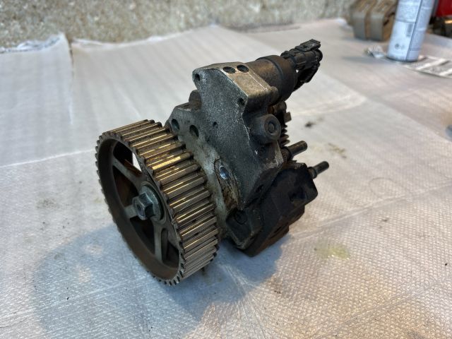 bontott RENAULT TRAFIC Nagynyomású Szivattyú